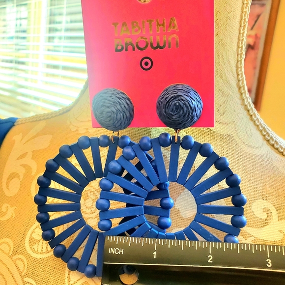 **LAST PAIR** NEW Tabitha Brown Blue Circular Round Earrings & FREE TAB MAG - Picture 7 of 8